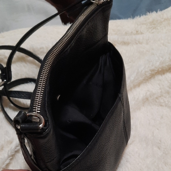 Calvin Klein Black Leather Crossbody Bag - Picture 4 of 5